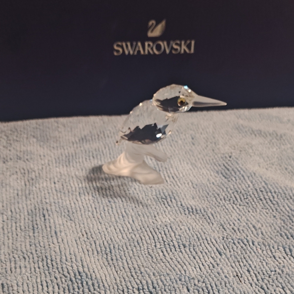 Swarovski Crystal Kingfisher on Branch 7621NR001/111944 retired
